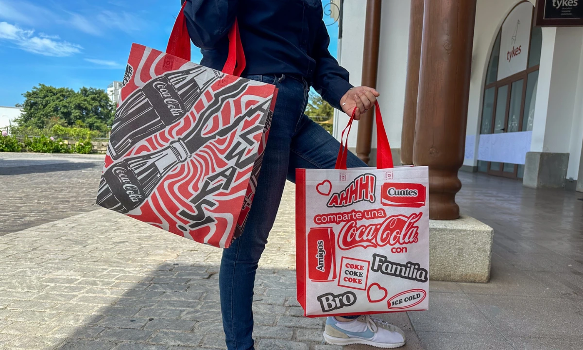 Plástico, papel o bolsa reutilizable ¿qué empaque le conviene más a tu negocio ecoplanet blog